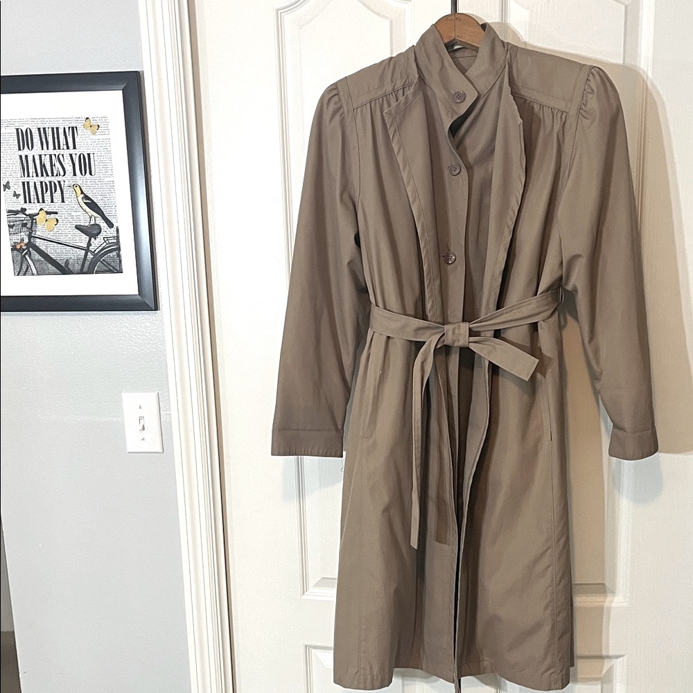 Vintage Misty Harbor Tan Trench Coat Size 8 Petite with Removable Faux Fur Liner